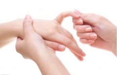 灰指甲的常见症状是什么